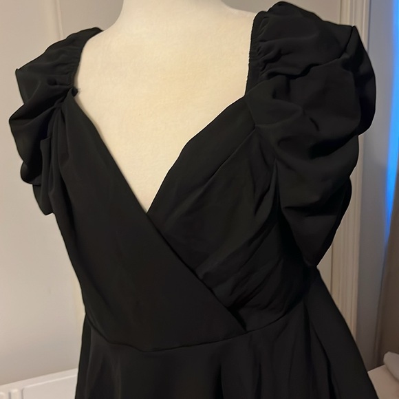 Fashion Nova Black Puff Sleeve Top size 1X - Picture 2 of 6